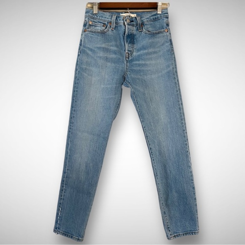 Levi's Wedgie Premium Denim Jeans Light/Medium Wash‎ | Size 25